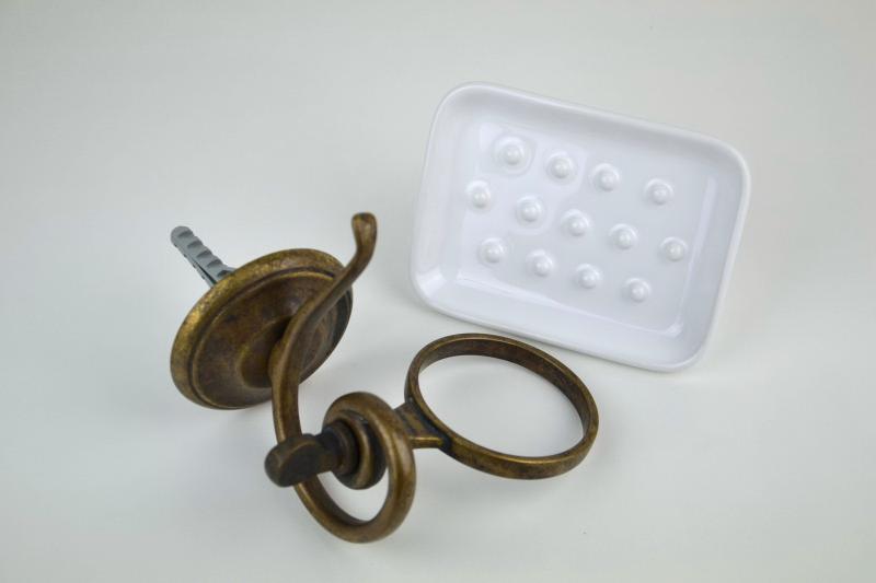 portasapone-ceramica-parete-serie-ricciolo-1,468.jpg?WebbinsCacheCounter=1-antiquastyle