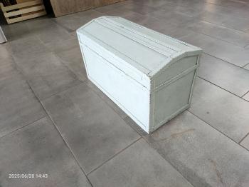 Baule_azzurro_prima.jpg Baule_azzurro_prima.jpg